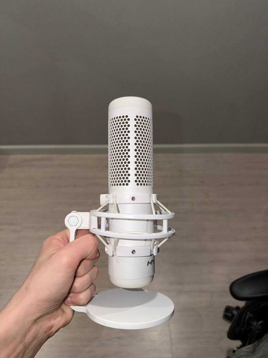 Микрофон HyperX Quadcast S