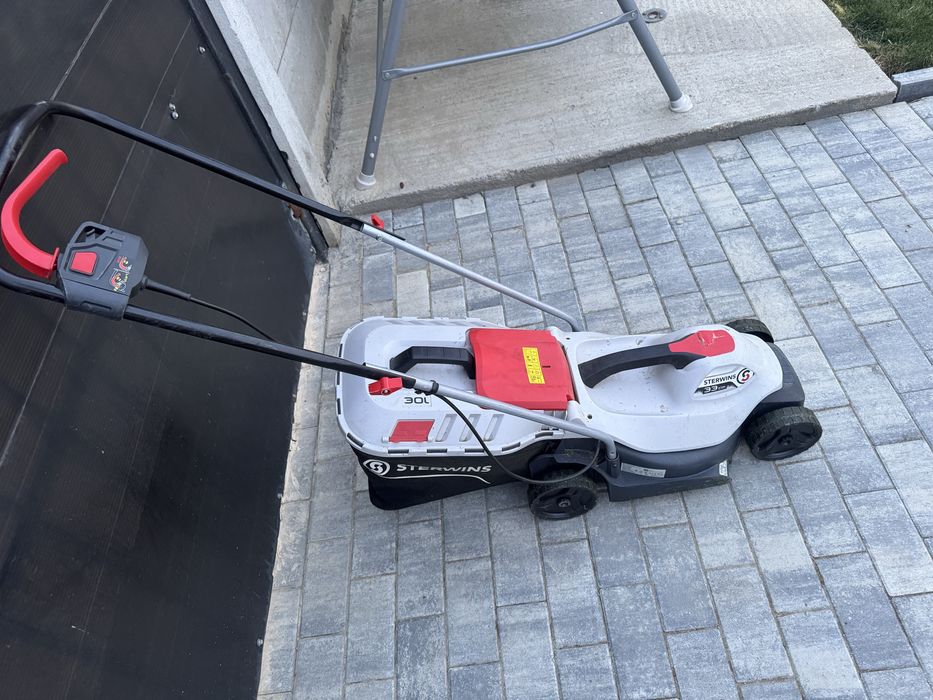 Masina de tuns gazon Sterwins