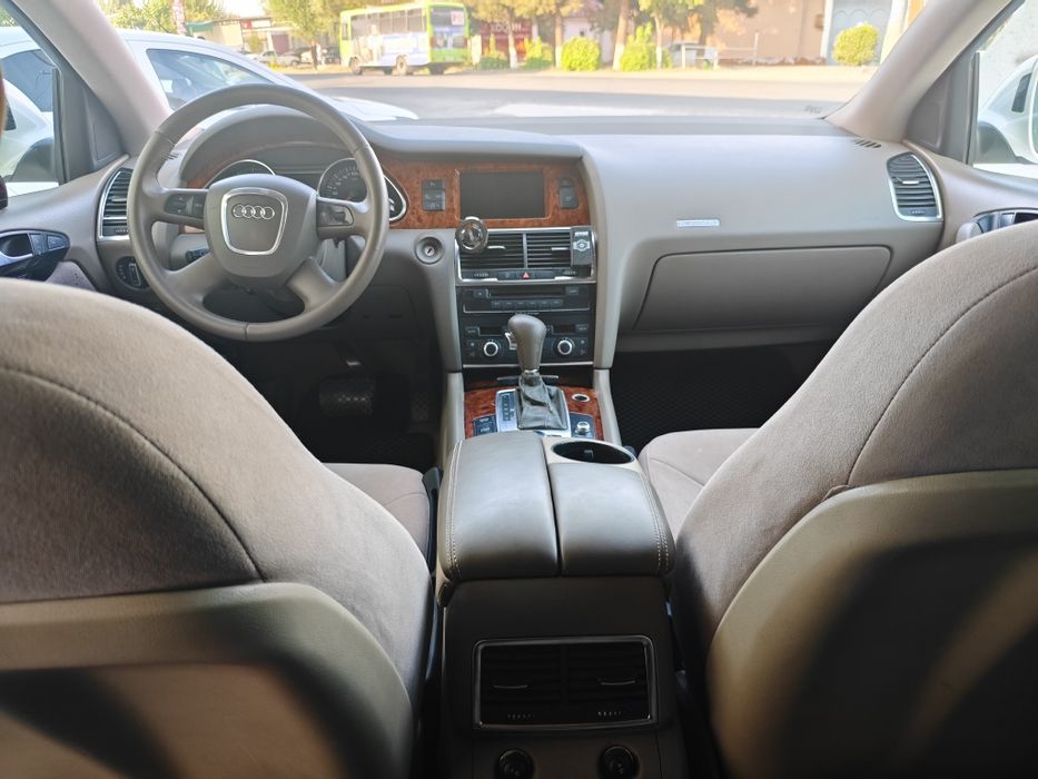 Audi Q7 продам в отличном состоянии