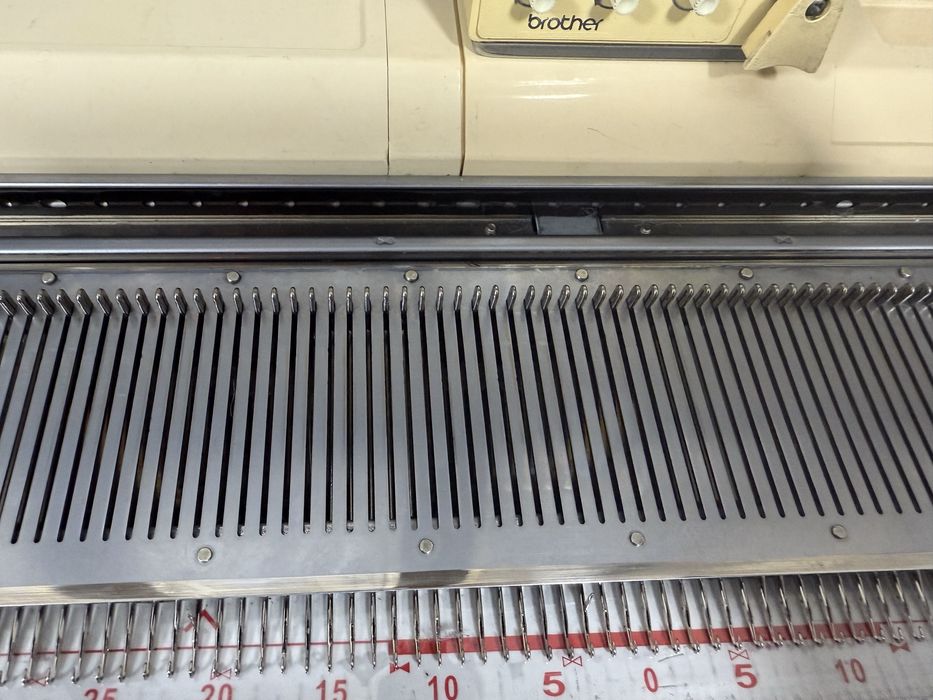 Вязальная машина brother