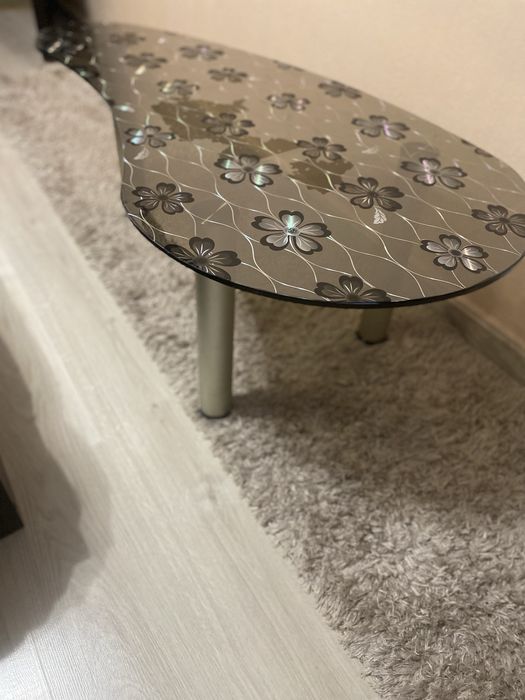 Холна маса (стъклена)