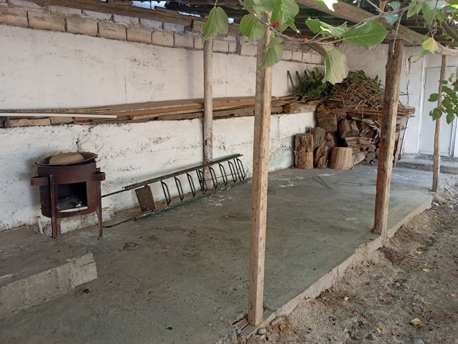 Ховли 8 сутик яшашга таййор ховли