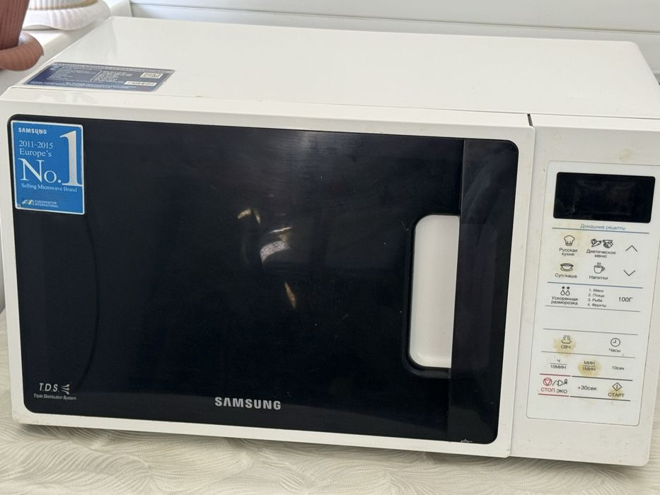 Продам микроволновую печь Samsung
