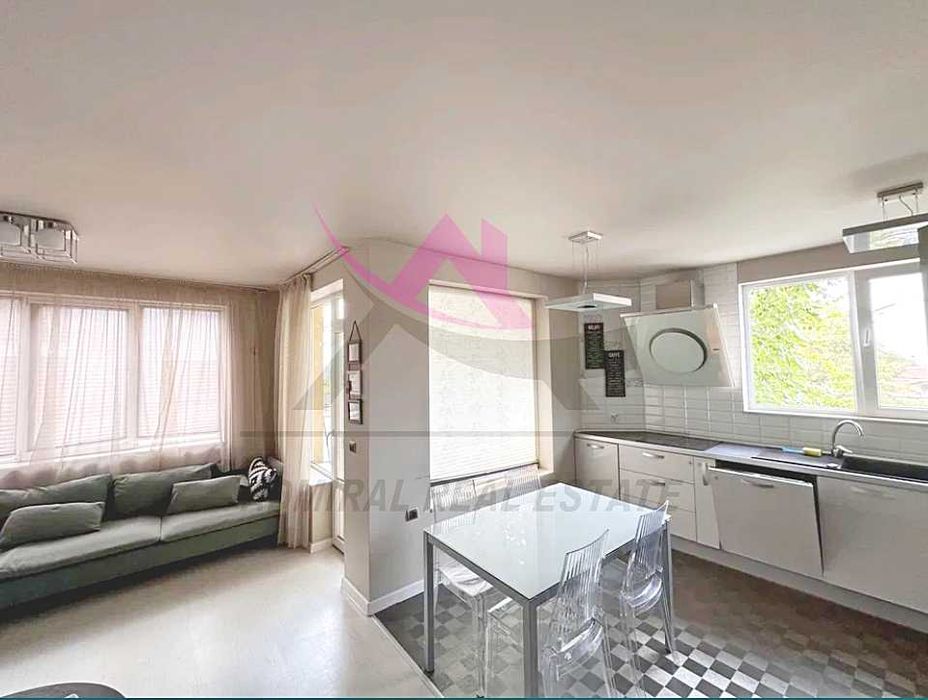 Дава се под наем Тристаен апартамент в Варна, Колхозен пазар - 86 кв.м за 665 € - Снимка #2