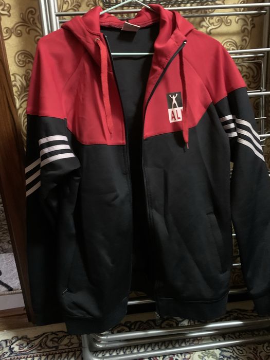 Erkaklar paltosi yengi