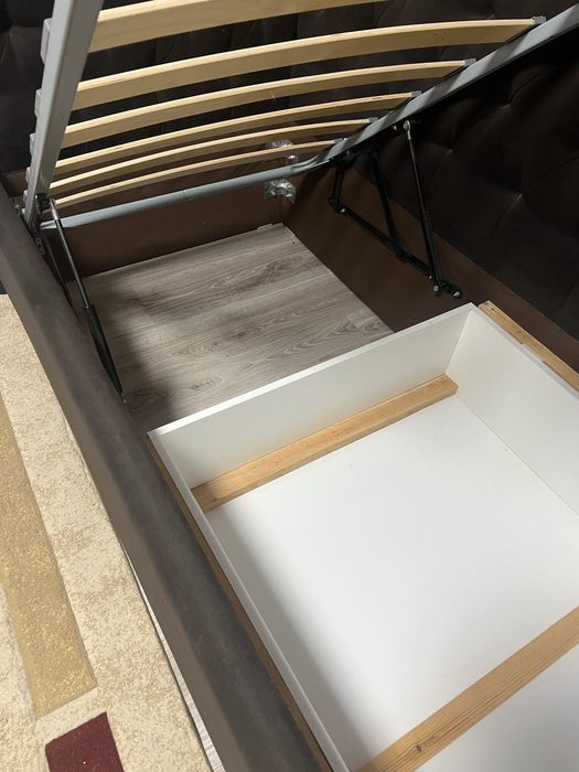 Продам кровать 90*200