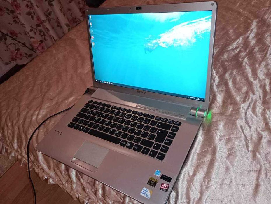 Лаптоп SONY запазен