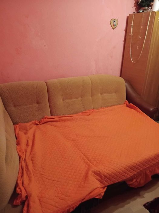 Colțar de piele cu material de catifea