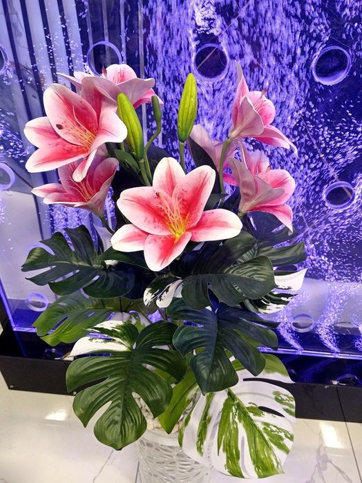 Sun'iy gullar va daraxtlar olami