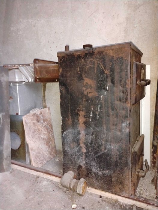 Употребявано котле за парно на твърдо гориво 16 KW