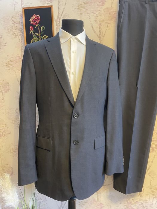 Costum barbati lana pura Hugo Boss L