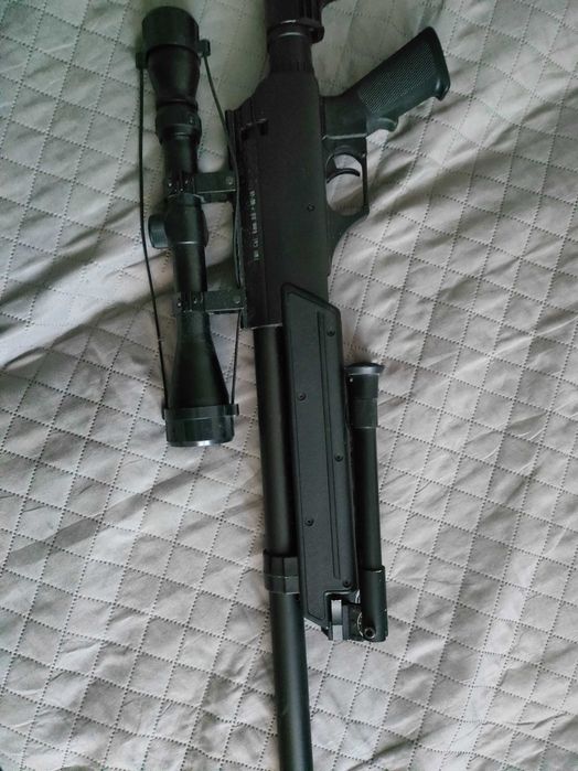 Pusca Airsoft cu aer comprimat