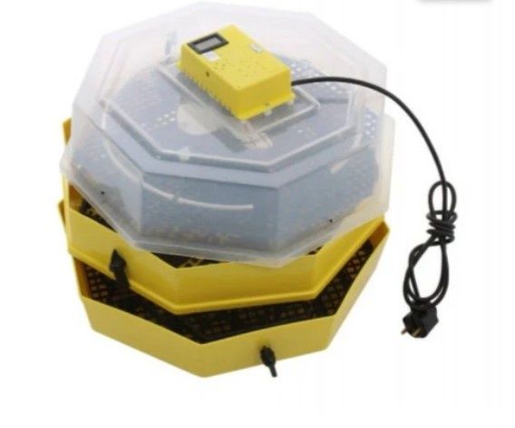 Vînd incubator Cleo 5 x 2 pe doua etaje