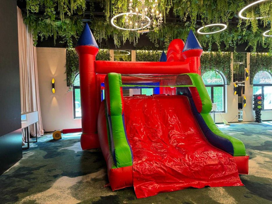 Închirieri, închiriez tobogan, topogan gonflabil pentru evenimente