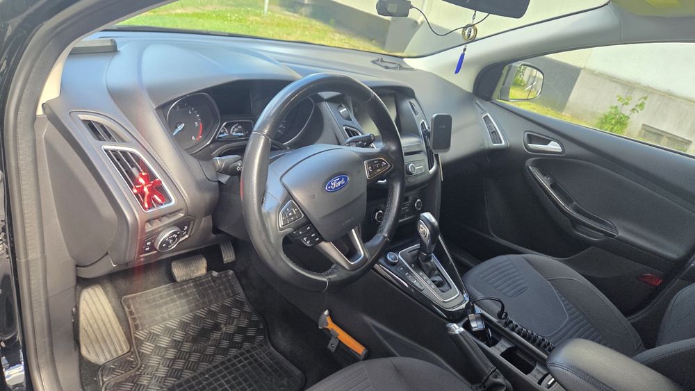 Vând Ford Focus MK 3.5 2015
