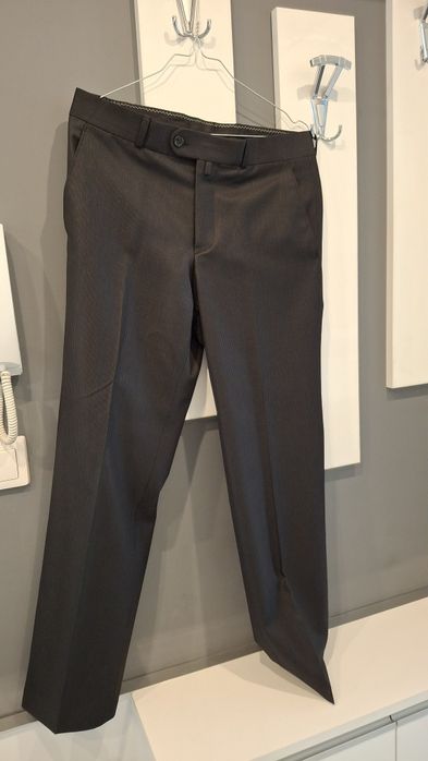 Мъжки официален костюм