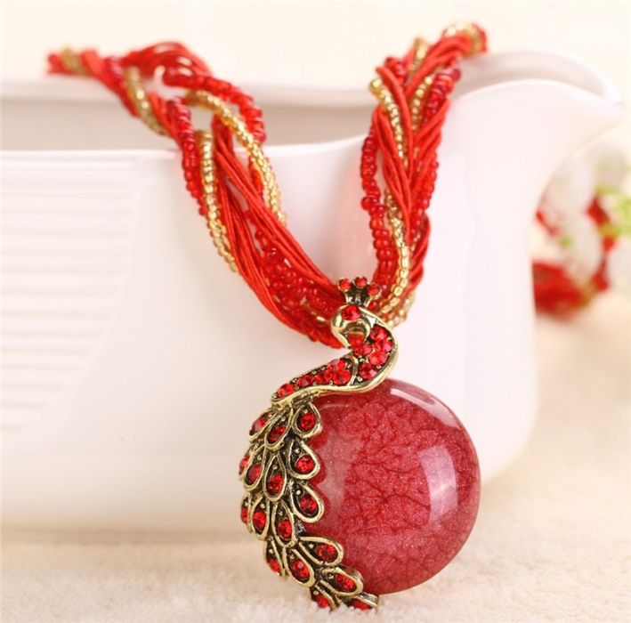 Изящни колиета в бохемски стил