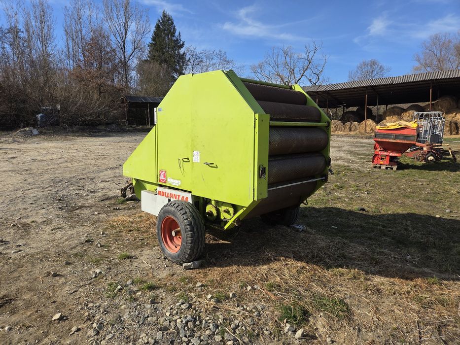 Presa baloti rotunzi Claas rollant 44