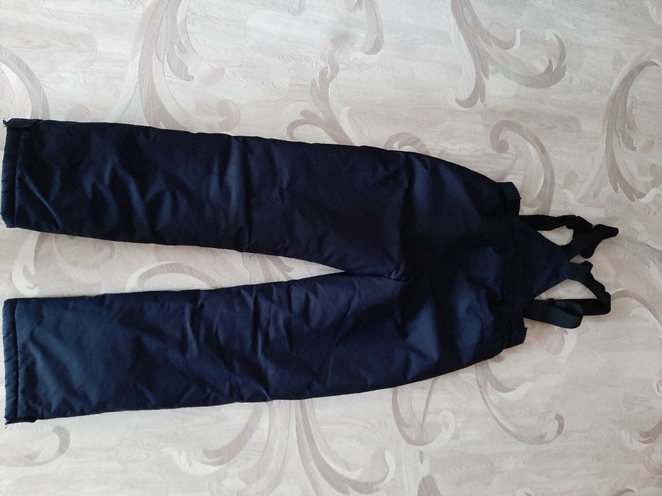 Продам детские вещи .