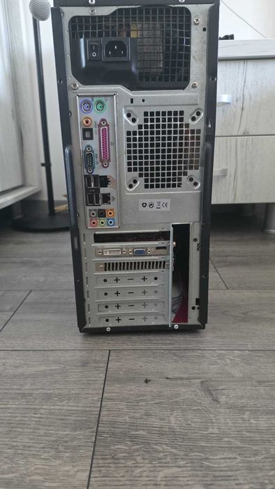Unitate PC Custom + Monitor