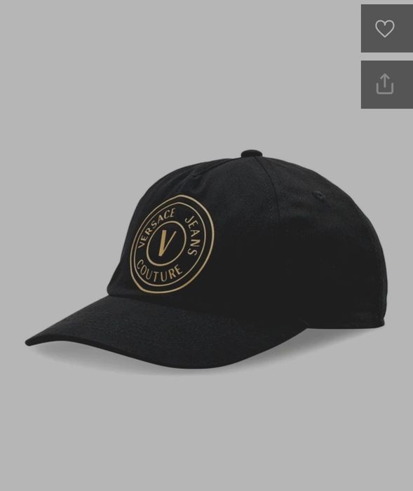 Șapcă Versace Jeans Couture – Neagră cu Logo Auriu