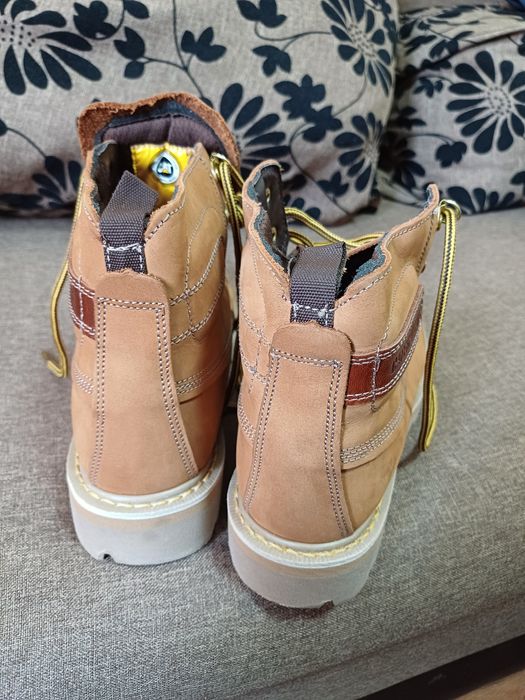 100% оригинални ботуши Caterpillar