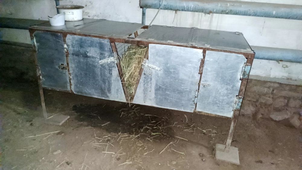 Quyon boqishga mo'ljallagan qafas