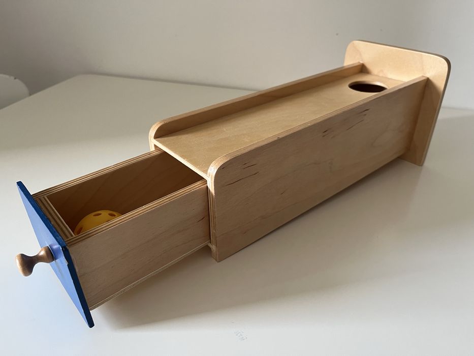 Cutia permanentei cu sertar Montessori