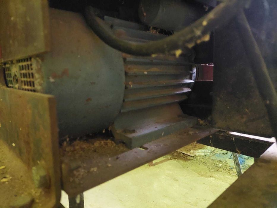 монофазен абрихт (фуговка)