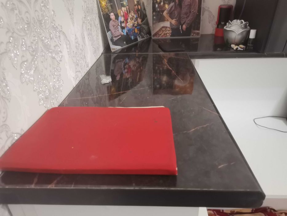 Продам стол рецепшен