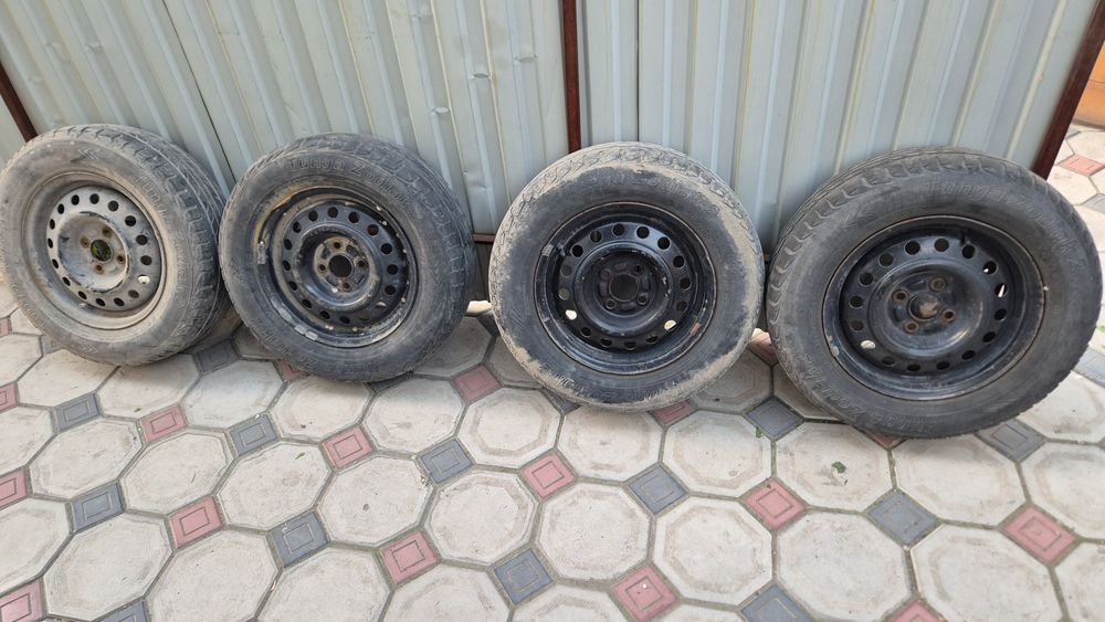 Шины автомобили.