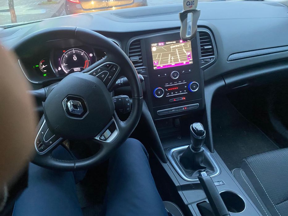 RENAULT Megane 2019 — imagine 4