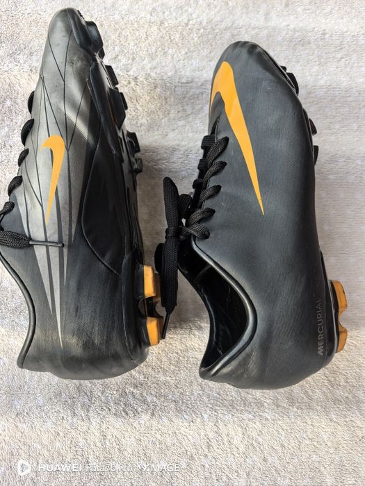 Бутонки nike в отлично състояние номер 38 стелка 24