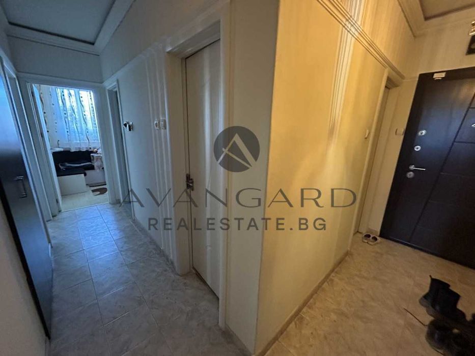 Продава се Тристаен апартамент в Пловдив, Кючук Париж - 84 кв.м за 1548 €/кв.м - Снимка #12