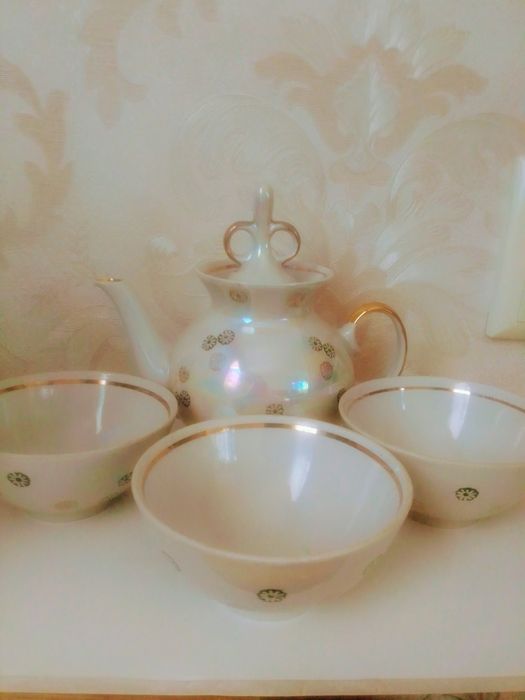 Продам      посуду