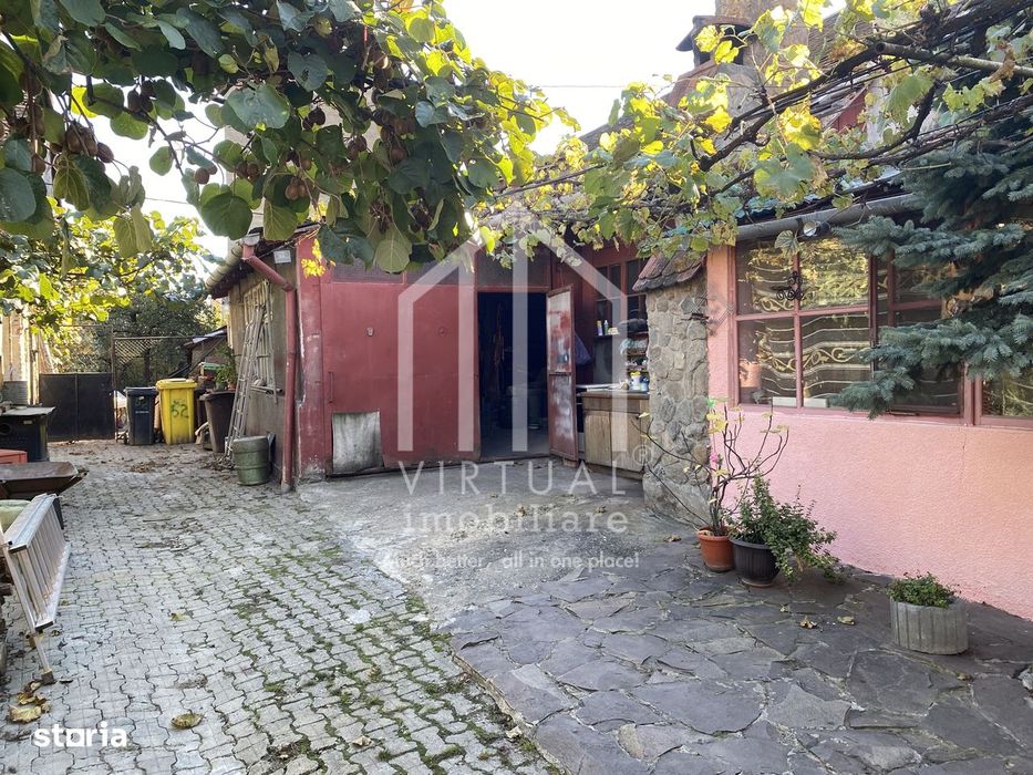 Casa de vanzare in Sibiu cu 2 apartamente  si gradina de 147