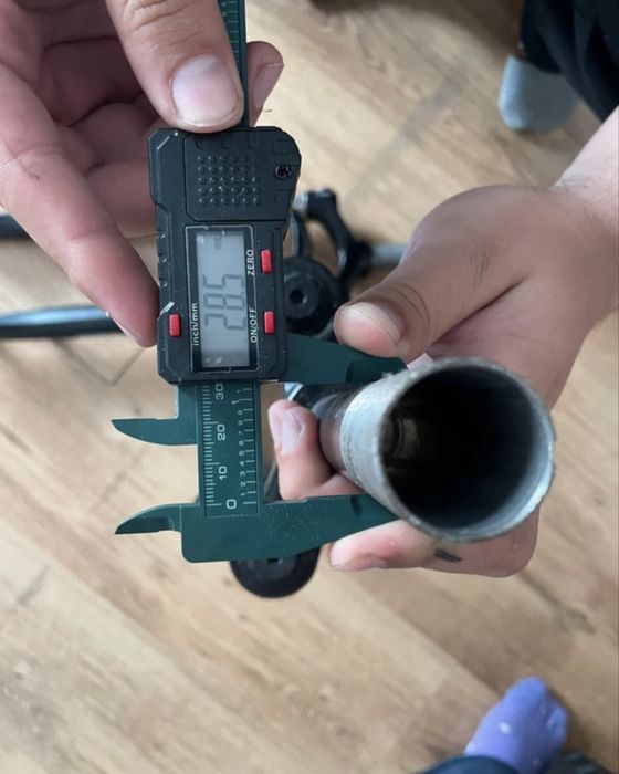 Furca cu suspensie SR Suntour