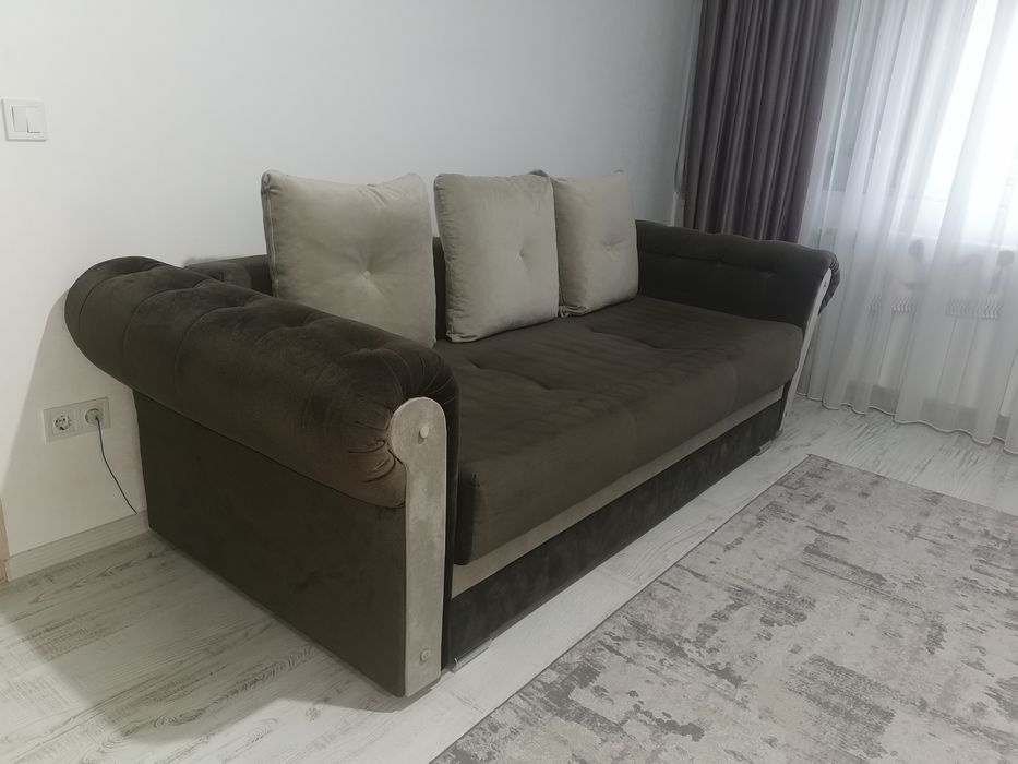 Vând canapea extensibilă Saturn, cumpărată acum 6 luni, nefolosita pen