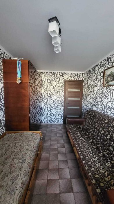 *Продается 3- х комн ,район Юго- Восток!