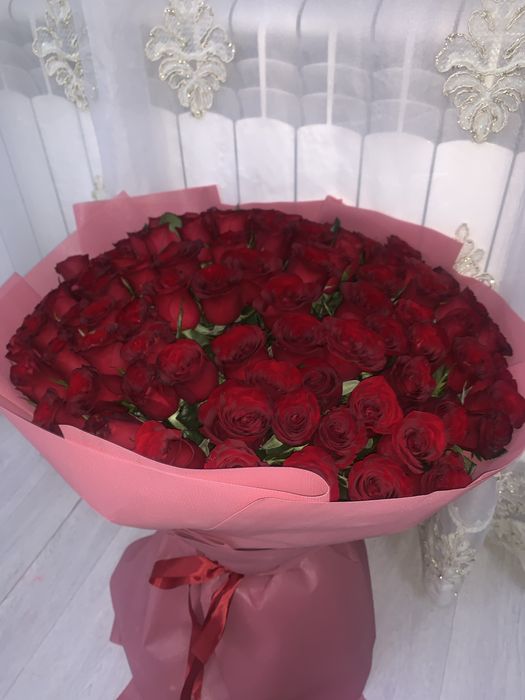 101 роза,свежые, новые,стоит