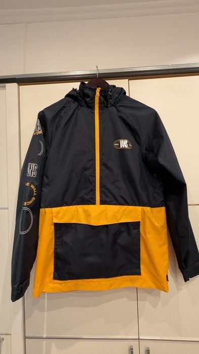 Vesta Vans frequency anorak