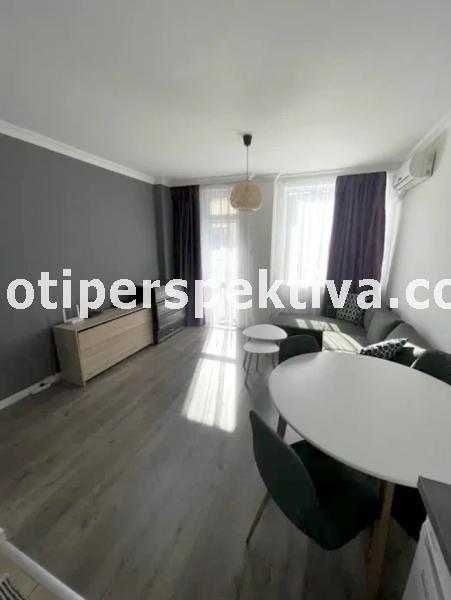 Продава се Двустаен апартамент в Пловдив, Тракия - 61 кв.м за 1100 €/кв.м - Снимка #1