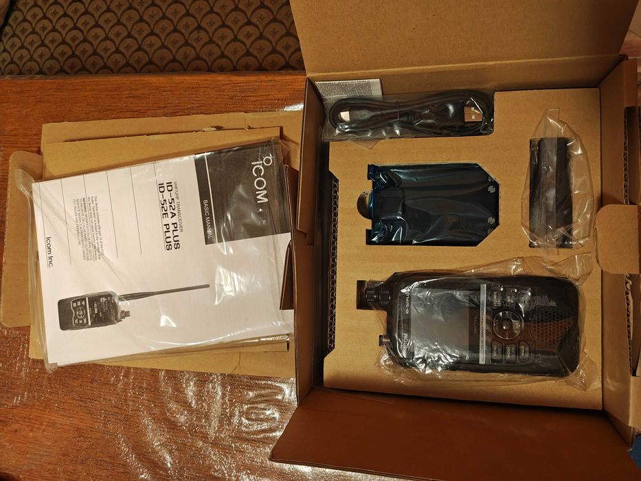 statie icom id52e plus