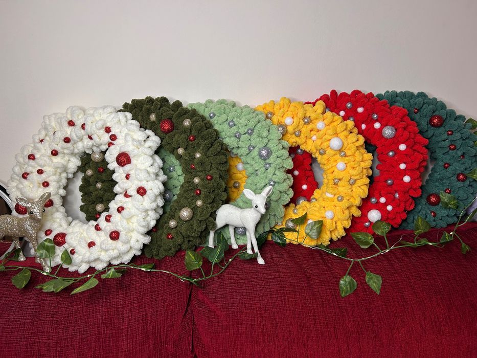 Коледен венец - коледна украса за дома, офиса или работно място