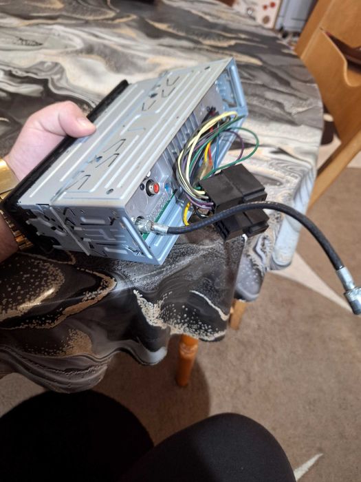 Cd player за кола Sony