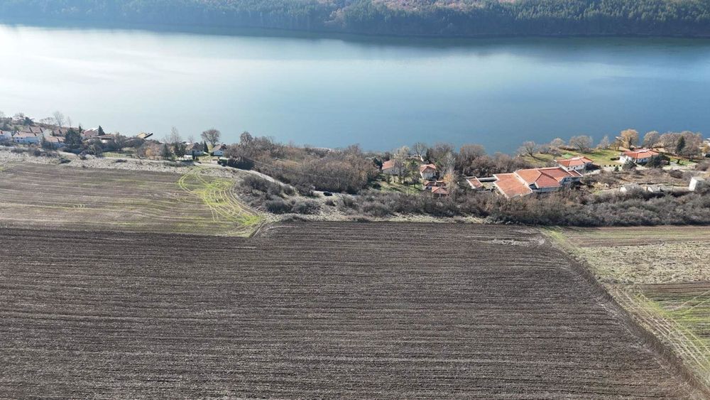 Продава се Парцел в с. Ковачевци, Област Перник - 18683 кв.м за 28 €/кв.м - Снимка #2