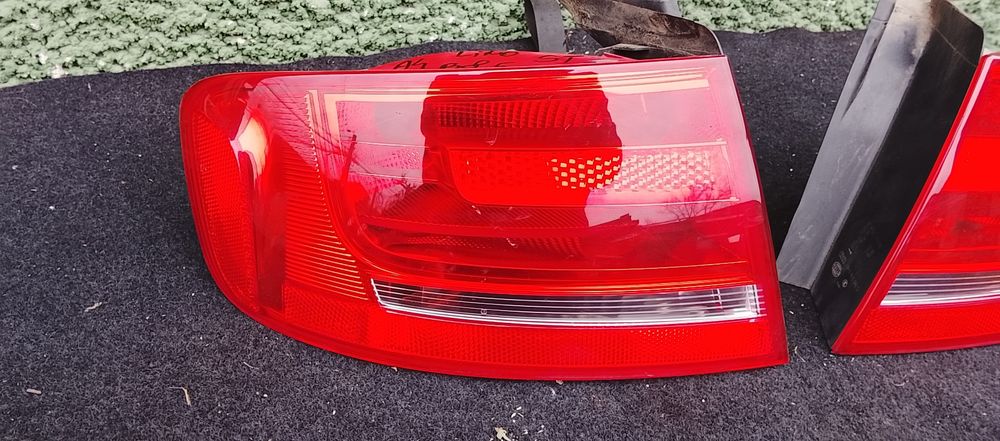 Tripla / lampa stop audi A4 b8.5 limuzina