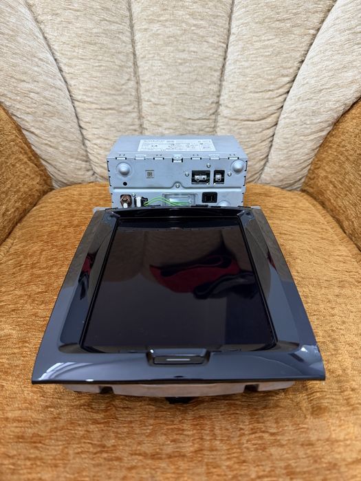 Display / Navigatie / Unitate Volvo XC40, XC60 2017-2025