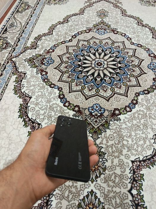 Redmi 12 ideal holatda