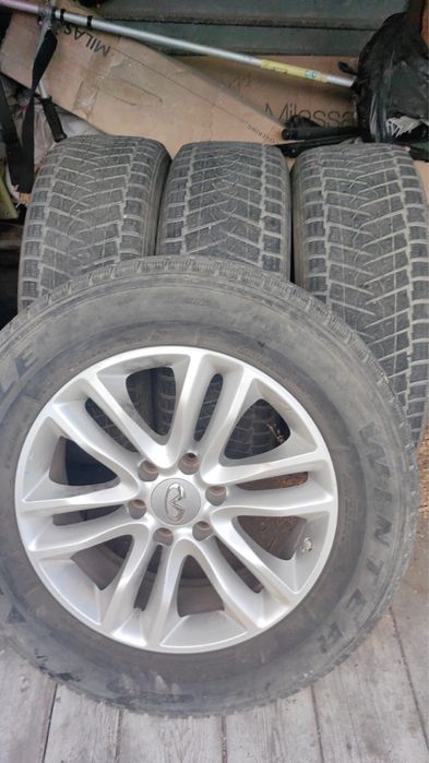 Диски шинами хорошем состоянии